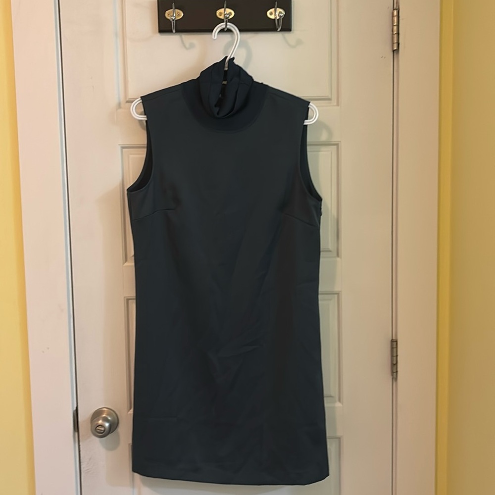 Classic club Monaco dress title neck dress